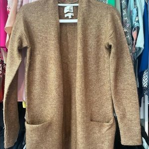 Aritzia cardigan, hip length, XS